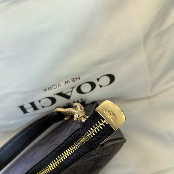 Coach Teri Shoulder Bag - Picture 3 of 8